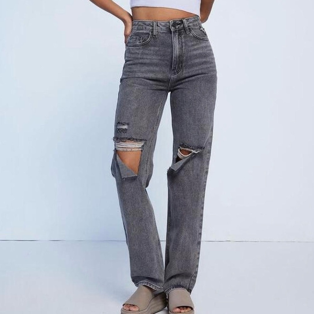 Pacsun grey high-waisted straight leg jeans with rips